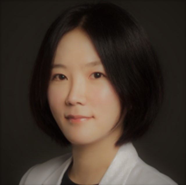 Portrait of Dr. Yuchia Huang